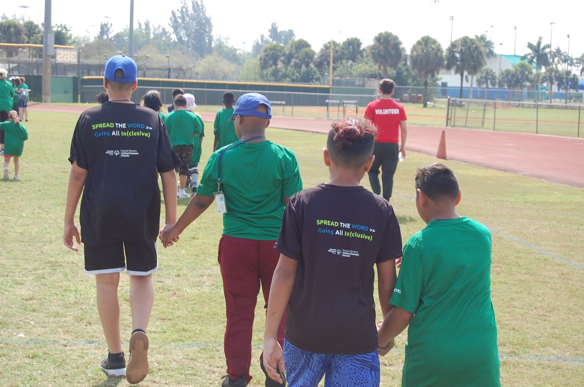 _MsValliere's tweet photo. From #LittleELITEs on Friday to @SOFL_SoFla Broward County Summer Games on Saturday. We had a weekend of fun with our #BestBuddies and Unified Partners #GenerationUnified #InclusionRevolution #GoingAllInclusive #HPESetsSail2223 https://t.co/o0xu9meN56