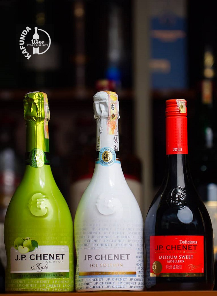 KafundaStore's tweet photo. It's Women's Month at Kafunda Wine Store &amp; Spirits!

So go ahead and treat yourself to a bottle of our finest wine, or get your friends together for a night of martinis and great conversation.

And don't forget to say "thank you" to all the wonderful women in your life. https://t.co/XztiwHpmzy