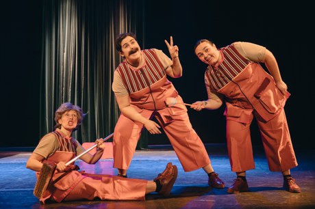 ANDRETXEA's tweet photo. Hoy a las 19:00, en el marco de las Jornadas de Teatro de Eibar y organizado por el Área de Cultura del @EibarkoUdala en colaboración con la Mesa de las Mujeres de Eibar,  se representará la obra "Las que limpian". 
#gelapropioak #ahalduntzeespazioak #martxoak8eibar https://t.co/9qjrFBe5dW