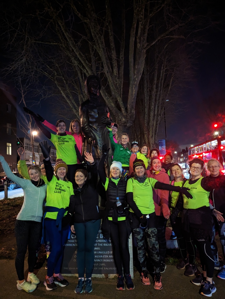 SecretRuns's tweet image. Trailblazing Women of the East End 10k running tour with the glorious @haroldswoodrunningclub 💚

Together we ran through the 19th and 20th century East End, stopping at places that told the stories of the amazing women who dedicated their lives to bringing change to the area.
