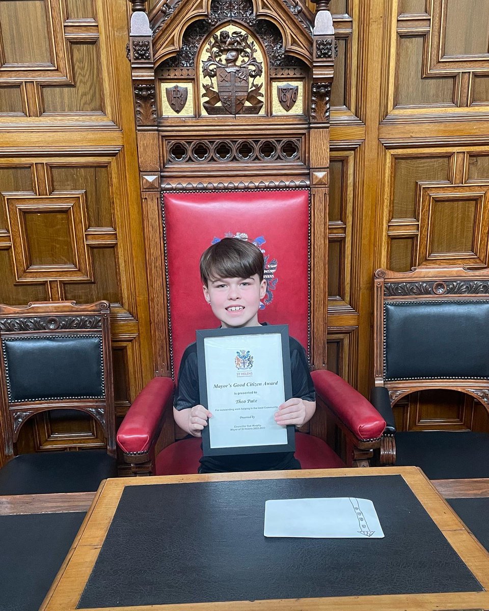 leledebom's tweet photo. The Mayors Good Citizen Award presented to Theo, for outstanding work in the community @orrellstjames @OSJ_Y3 🤩📜 https://t.co/u0i9CPiRD2