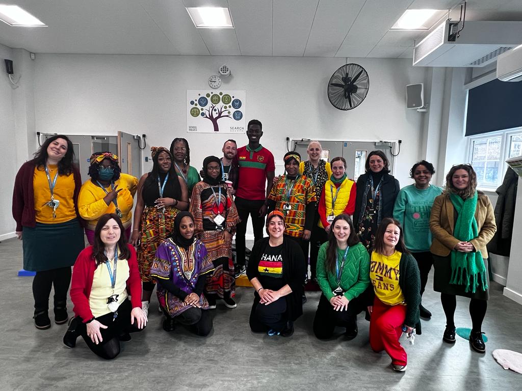 thegroveschool_'s tweet photo. Happy Ghana Independence Day everyone, expecially our colleagues and children at our partner school, Multikids, in Ghana @MultikidsGH #ghanaindependenceday 🇬🇭 #globalcitizenship #multikids https://t.co/s4Gn1wof8U