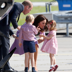 parentmood.com/en/facts-child… 35+ Strict Rules You Didn't Know The Royal Kids Must Follow