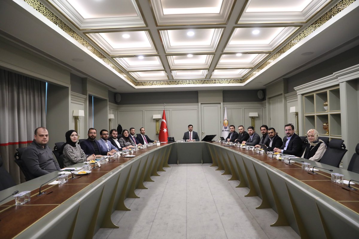 Merkez Yürütme Kurulu (MYK) toplantımızı Sn. <a href="/eyupkadirinan/">Eyyüp Kadir İnan</a> başkanlığında gerçekleştiriyoruz