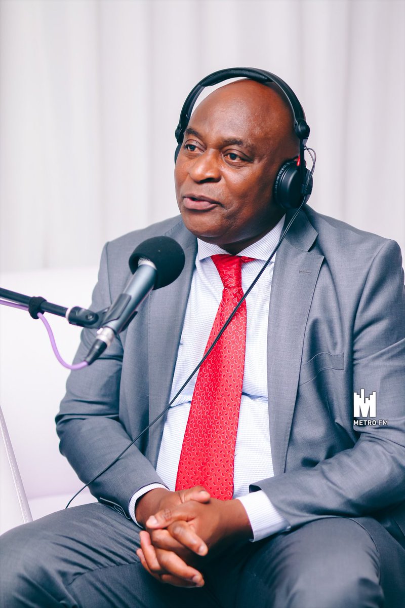METROFMSA's tweet photo. Talking Director-General of Home Affairs, Tommy Makhode as they officially open the Home Affairs Office at Menlyn Park Shopping Centre 
@HomeAffairsSA  on  #TheBridgeWithDjSabby with  @SabbyTheDJ https://t.co/bI3gYqiKbh