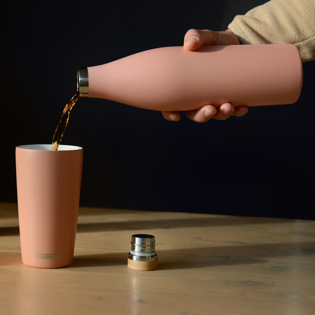 SIGG Switzerland Bottles AG (@siggofficial) on Twitter photo We don't know if you already saw it, but we got some customized sets in our shop! Benefit from up to 20% discount on the different sets! 
#sigg #sigglook #teatime #stainlesssteel #design We don't know if you already saw it, but we got some customized sets in our shop! Benefit from up to 20% discount on the different sets! 
#sigg #sigglook #teatime #stainlesssteel #design