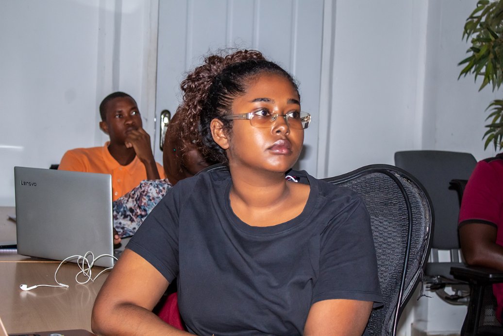 InSIST Global tweet media