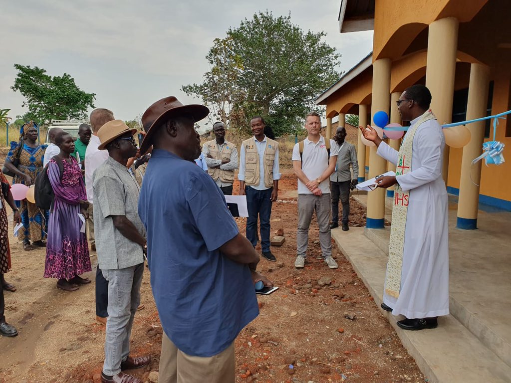 LWF_SouthSudan's tweet photo. ๐ Celebrating the opening of Christ The King Vocational Training Center in #Magwi
โThis is @LWF_SouthSudanโs contribution to a more resilient youth in Magwi County, we appreciate,โ says Fr. Patrick, Patron, Parish priest, Christ The King who inaugurated the building.
#SSOT https://t.co/SF3h6YY2d5