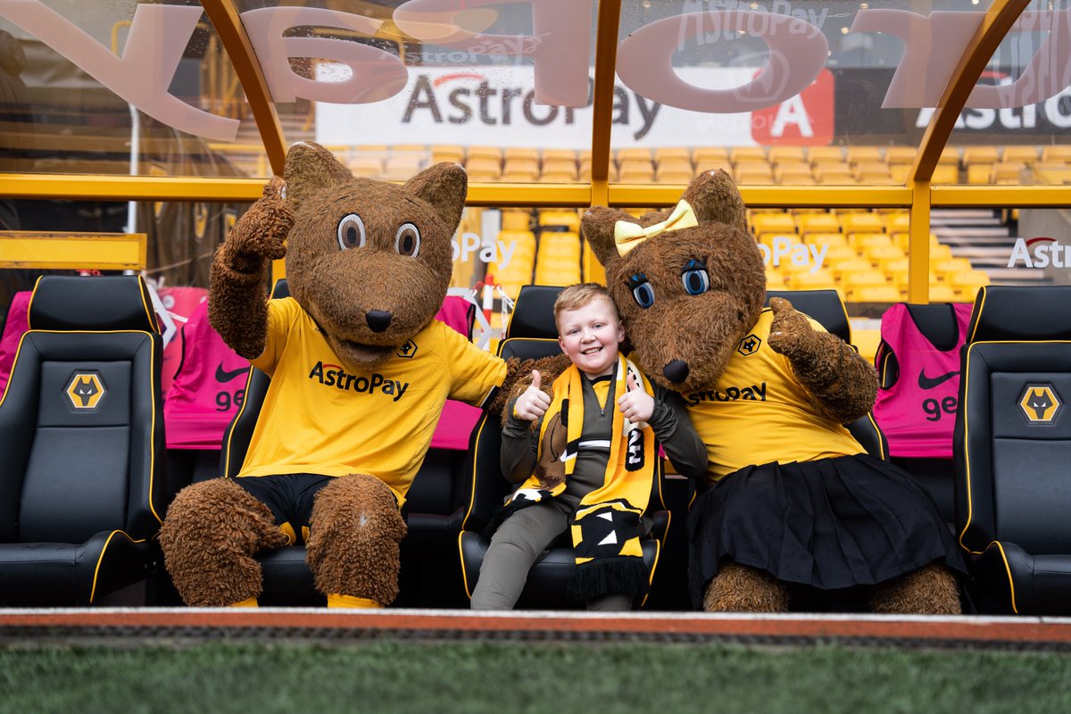 Young_Wolves's tweet photo. What an ✨𝓪𝓶𝓪𝔃𝓲𝓷𝓰 ✨ My First Match our juniors had on Saturday! 

We hope to see you at Molineux again soon 🐺 https://t.co/aeSKNx12Pw
