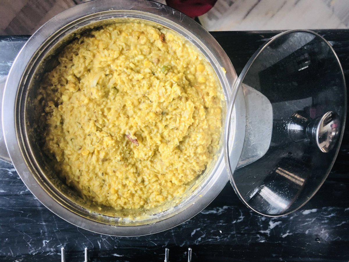 No matter what fancy cuisines and foods we love, nothing is more comforting than the humble khichdi. A dollop or two of ghee (maybe four?!) and a little pickle and you’re set. ❤️ #indiancooking #IndianFood #Vegetarian #Homefood #Homecooking #HealthyEating