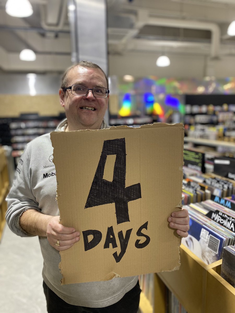 We’re nearly there … 
4 days to go !!! 🎉 🐶 
#hmv #hmvmeadowhall #hmvrecordshop #sheffield #meadowhall