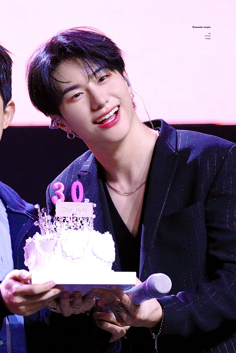 Romantic_utopia's tweet photo. 230304 #빅톤 #승식
#VICTON #SEUNGSIK @VICTON1109 https://t.co/nhiWy83uJv