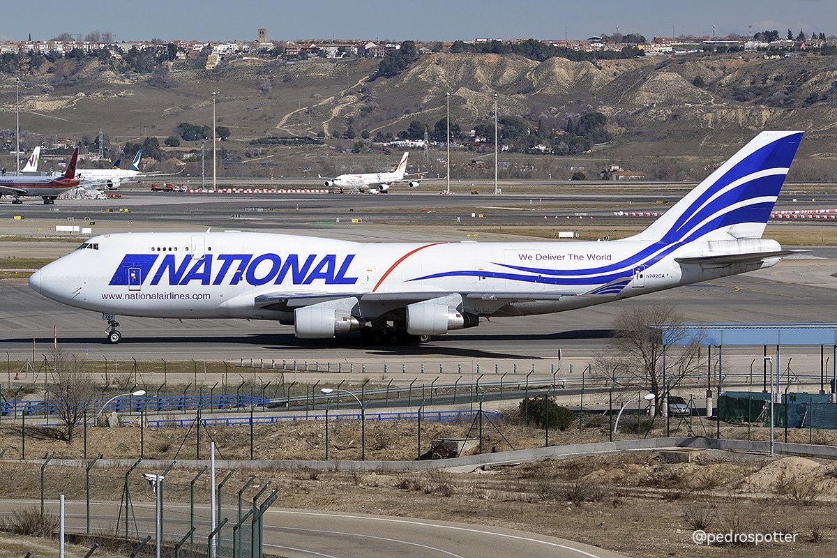 #BuenosDias

seguimos con 📷 de otro #avion

✈️
#Boeing #B744 @GoNationalAir (N702CA) rodando en #Barajas
✈️

#QueenOfTheSkies
#reinadeloscielos
#avgeek #avgeeks #aviation #spotter #aviationlovers #aviationphotography #aviationlovers #aviation4u #planes #spotting #aviation