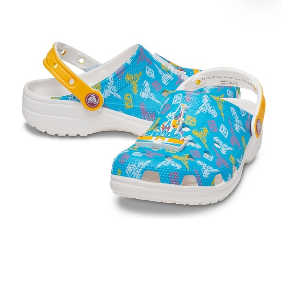 WendyH_Adams's tweet photo. So good I had to share! Check out all the items I'm loving on @Poshmarkapp #poshmark #fashion #style #shopmycloset #twenty8twelve #crocs #torrid: https://t.co/UNqNlbqjS6 https://t.co/dtvrFq5bJr