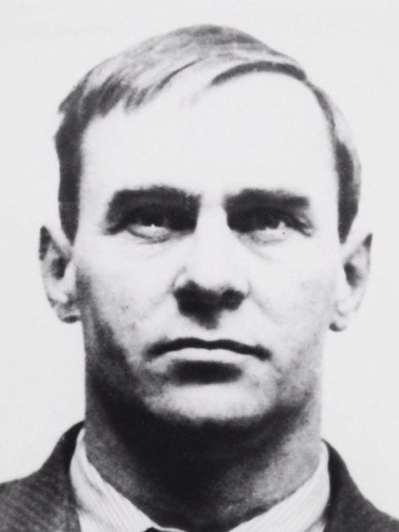 ℝ𝕚𝕡𝕡𝕖𝕣 on Twitter "9th March 1966 Ronnie Kray marches into the Blind