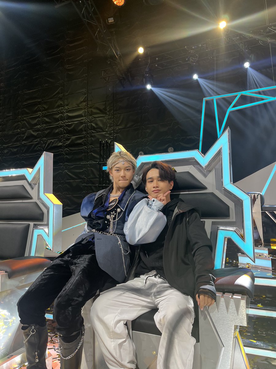 b_ganokpon's tweet image. Congratulations น้าาทุกคนน ฉันรักและซัพพอร์ตพวกเธอตลอดไปน้าา ฉันจะรอติดตามผลงานของพวกเธอ ฉันดีใจมากกที่ได้มาอยู่กะพวกเธอ  รักนะจุ๊บ ๆ #ProjectAlphaTHFinalEP #ProjectAlphaTH #GMMTV