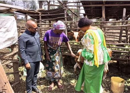 Motive_Tv_'s tweet image. "Tumeona mafanikio makubwa sana ya Mradi wa #TASAF katika wilaya ya Siha Kilimanjaro.Serikali ya Awamu ya Sita chini ya Rais @SuluhuSamia imeendelea kutoa pesa kuwawezesha Watanzania kuondoka katika wimbi kubwa la umaskini ikiwa ni kutekeleza malengo ya Milenia".@ridhiwankikwete