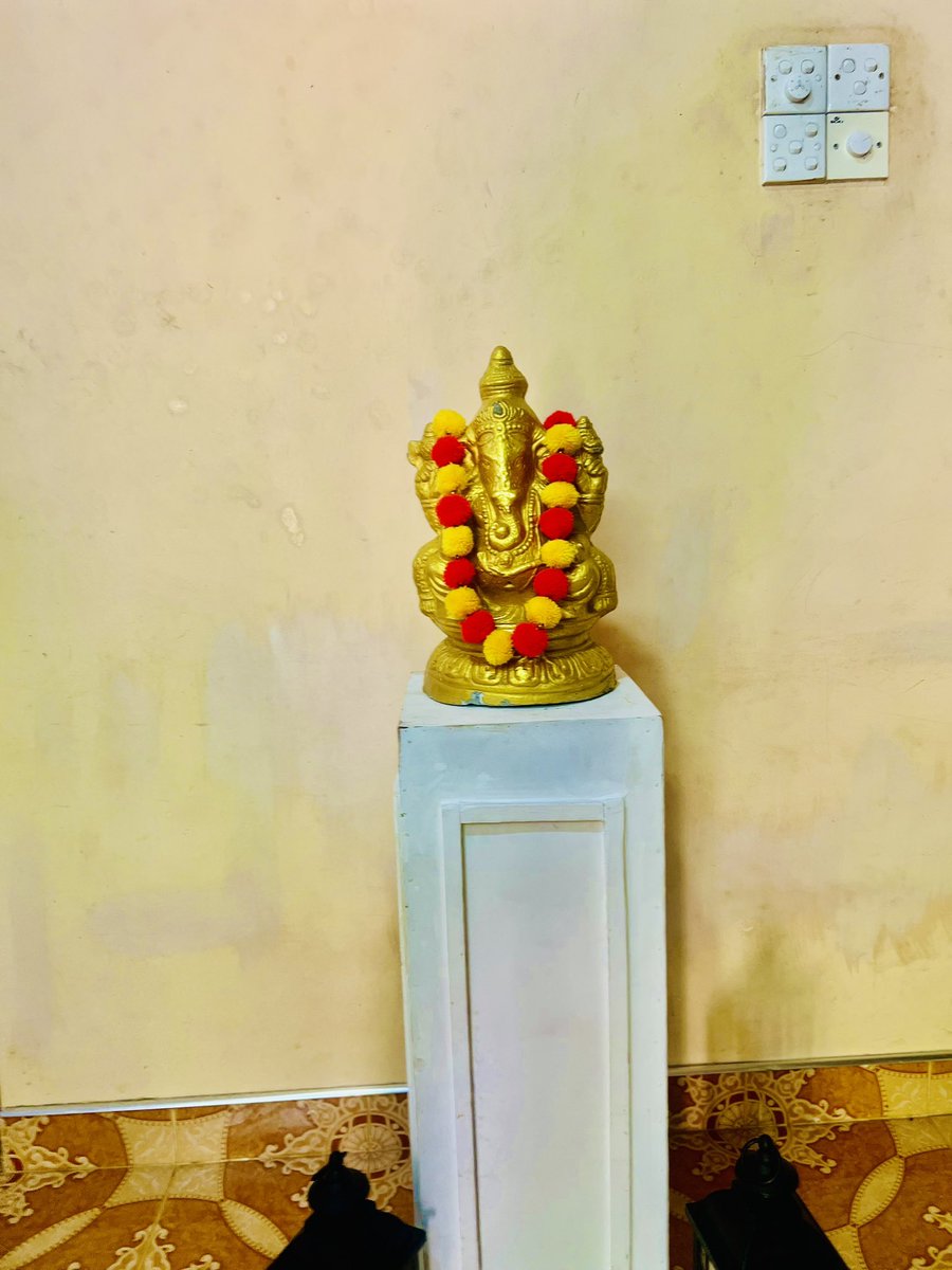 Jaffnaeventpla1's tweet photo. #jaffna #jaffnaeventplanner #jaffnaeventmanagement #jaffnadeco #eventmanagement #birthdaydeco #mahandi #21birthday https://t.co/PcOVvwGF5a