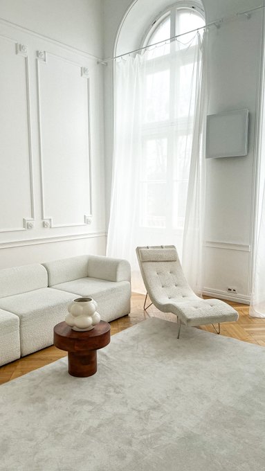 shooting in such a beautiful location last weekend 🤍 #photoshoot #photomeeting #modeling https://t.c<a href="/tag/photoshoot"class="tags"><span>#photoshoot</span></a><a href="/tag/modeling"class="tags"><span>#modeling</span></a><a href="/tag/photomeeting"class="tags"><span>#photomeeting</span></a>