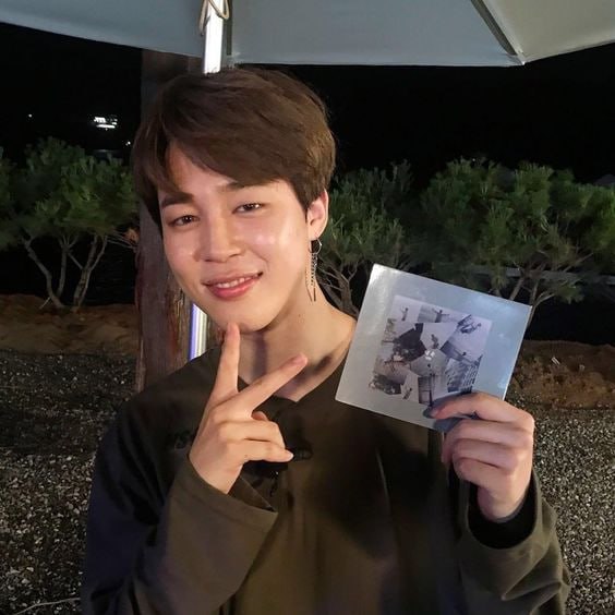 I want you to be your light, baby
You should be your light 🥹

PROMISE BY JIMIN
CHRISTMAS LOVE BY JIMIN
#PromiseByJiminOutNow
#ChristmasLoveOutNow
#ThankYouJimin
#PromiseChristmasLoveOutNow