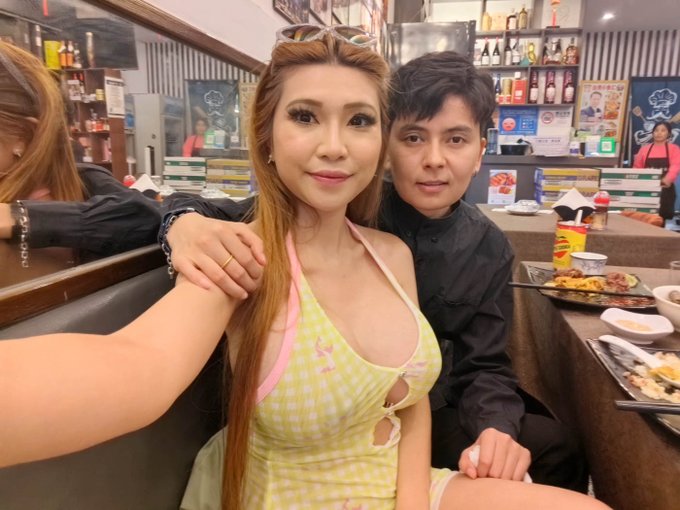 A few more pics from the other day... https://t.co/NG9H7hnqod