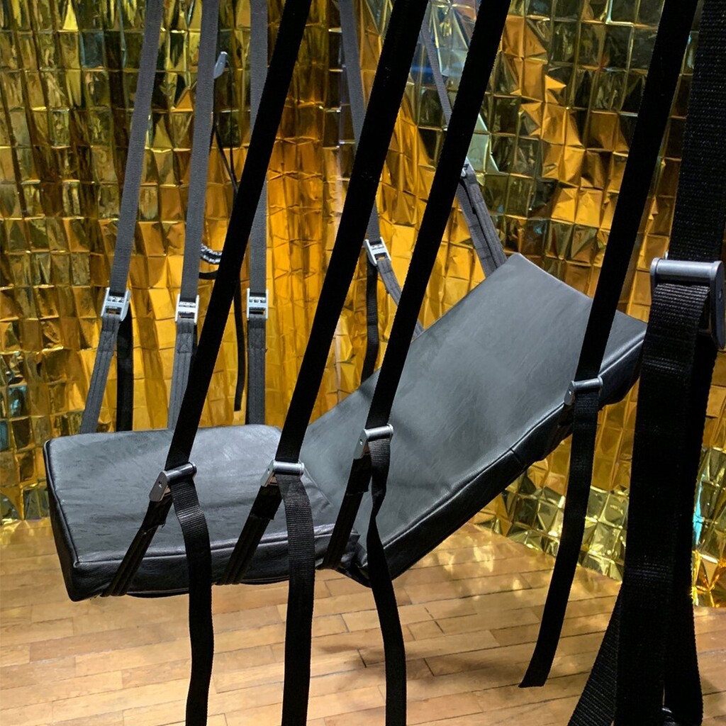 Lasst Euch nicht verschaukeln ... und falls doch schaukeln gewünscht, nehmt einfach unsere Loveswing.
Für entspannte Stunden zu Zweit oder -zur Not- auch zum Schmöckern!
😍😘

#gpunkt29 #zeitzuzweit #schaukeln #crailsheim #liebesschaukel #loveswing #üb… instagr.am/p/CpcZfjqA_YK/