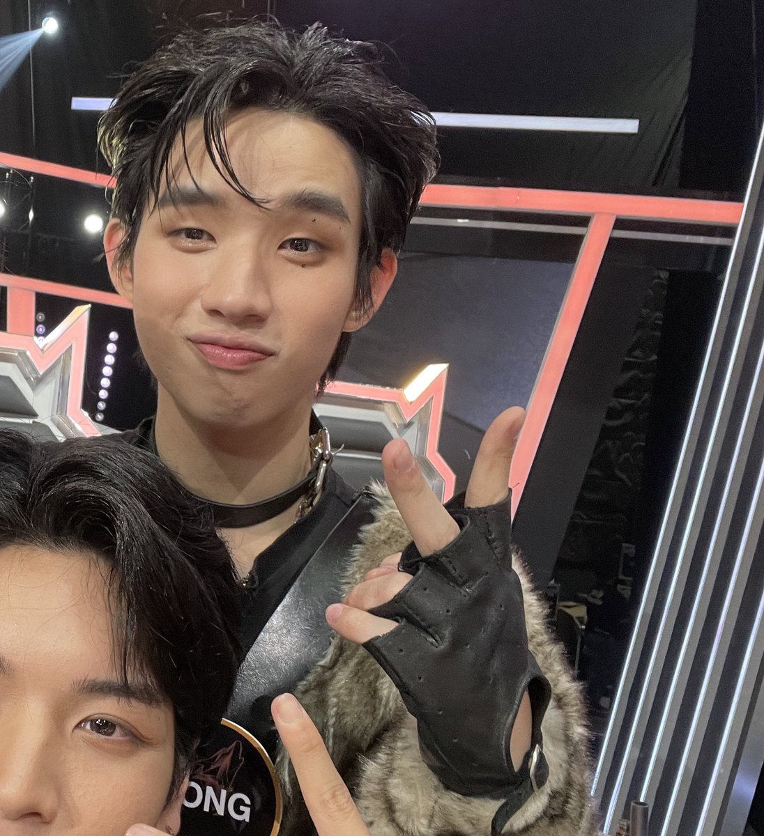 aliazhl's tweet image. ยินดีด้วยนะค้าบบ ขอให้โชคดีกับเส้นทางหลังจากนี้นะ จะคอยซัพพอร์ตพวกพี่ไปเรื่อยๆเลย รักมั่กๆ รอเต้นเพลงเด แล้ว พร้อมมาก อยากเต้นสุดๆ (ลืมถ่ายรูปกับพี่ถั่ว😵‍💫🥹)
#ProjectAlphaTH 
#ProjectAlphaTHFinalEP