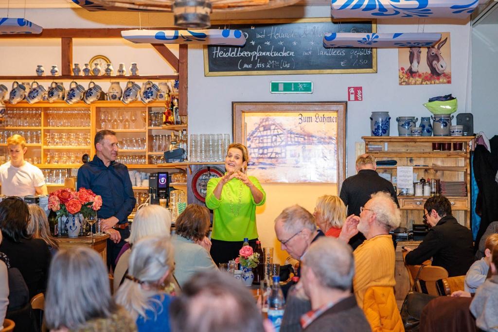 Maja Wolff tweet media