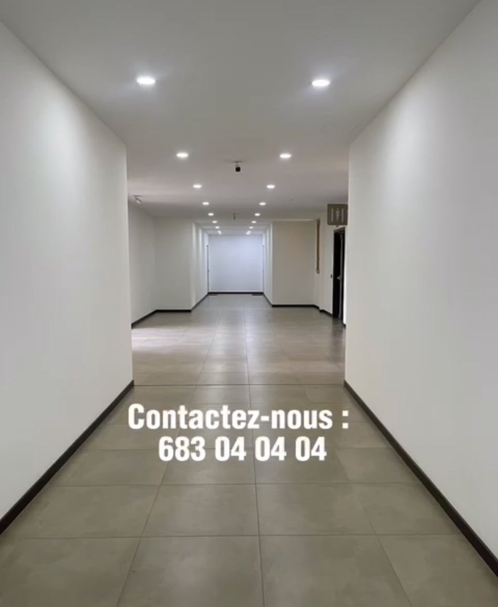 conceptimmoCM's tweet photo. CONCEPT IMMOBILIER vous
présente cet appartement meublé à Bastos
•1 chambre
•Une grande américaine + Pièce de rangement + Buanderie   

Compris dans le loyer : Fibre optique et Canal  Groupe Électrogène  

Contact direct Ydé: 683 04 04 04
Contact direct Dla: 694 04 04 04 https://t.co/0PiOlb9rPo