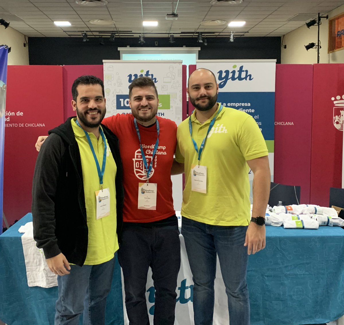 crodriguezbrito's tweet photo. Gracias @YITHEMES por enviarme a @WCChiclana y poder disfrutar del evento. Gracias a organizadores voluntarios y patrocinadores por hacerlo posible. Nos vemos en @WPTorrelodones  #WCChiclana #YITH https://t.co/jT3w64L8f1