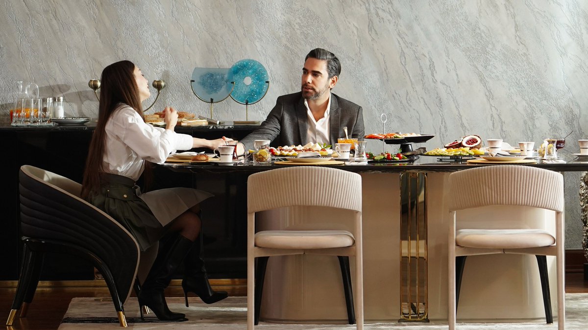 startv's tweet photo. #GeceninUcunda yeni bölüm fotoğrafları ve özeti! Yeni bölüm yarın 20.00'de Star'da! @geceninucundatv https://t.co/PHrjwOKKrV