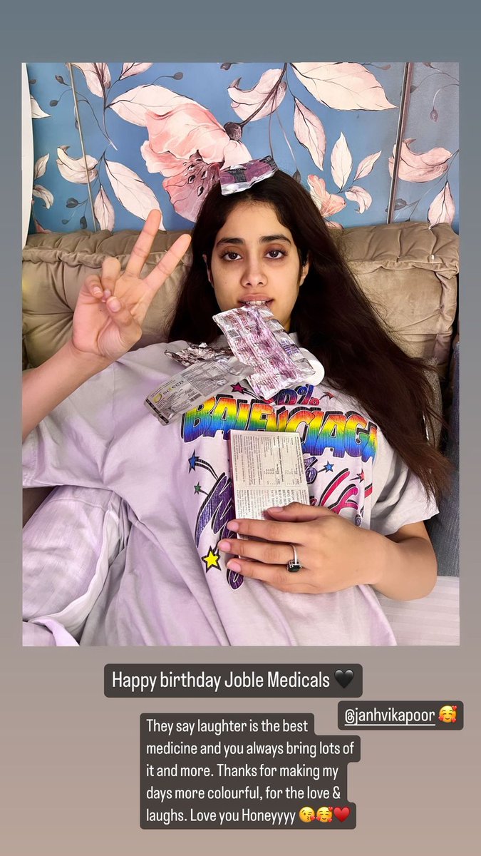 #JanhviKapoor 's makeup artist #rivieralynn wish.

#HappyBirthdayJanhviKapoor