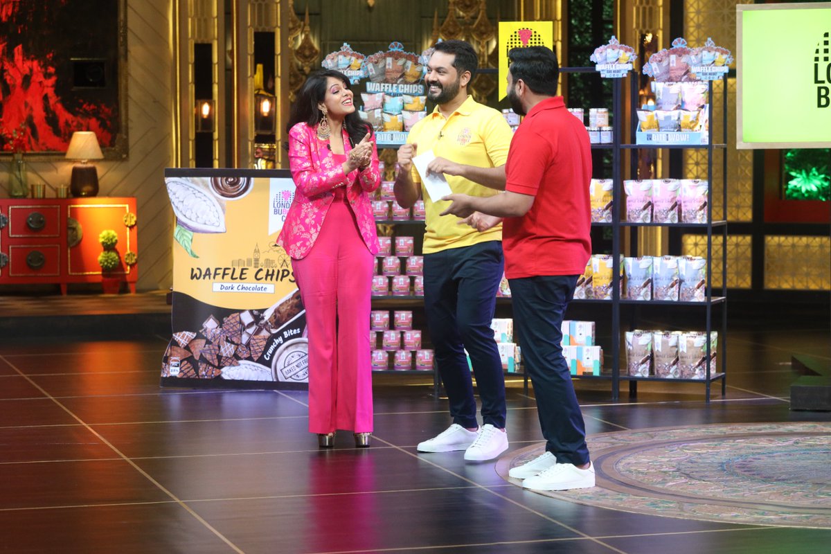 londonbubbleco1's tweet photo. #LondonBubbleCo is excited to have secured a deal with @sharktankindia 's @namitathapar !

Our mission is to deliver high-quality, innovative products that our customers will love. 

Follow us for updates on our journey with Namita and the Shark Tank India team! 🚀🧇🦈
#sharktank https://t.co/rKkd79eDPG