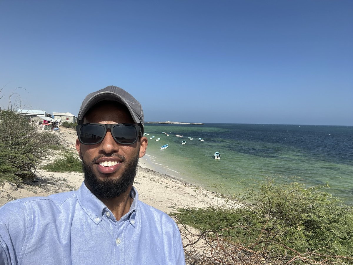 BarkhadleAbdulk's tweet image. Small-scale fishers in Abay-dhahan plays a crucial role for fishing sector and also helps at 20% fish domestic consumption in #Mogadishu. Abay-dhahan fishermen still facing lack of fishing gears equipments. @MFMRSomaliya @SecureFisheries  @A_Addow @AliifiyeAli