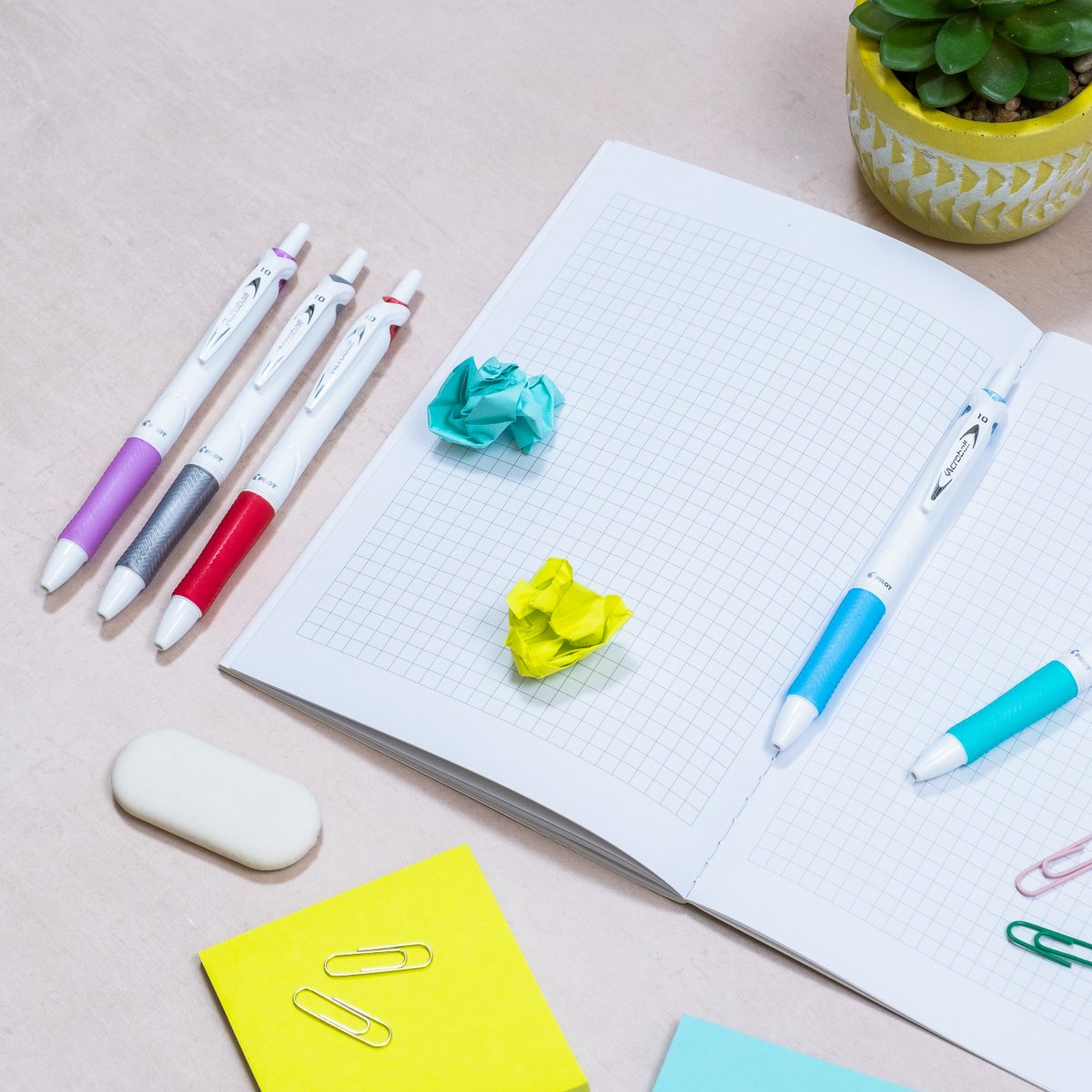 PilotPenUK's tweet photo. New Monday… New week… New goals 📝

#MondayMotivation #MondayGoals #Monday #NewWeek #NewMonday #Motivation #PilotPen #PilotPenUK #WriteYourWorld #Acroball #PilotAcroball #Stationery https://t.co/DygOg6S9CY