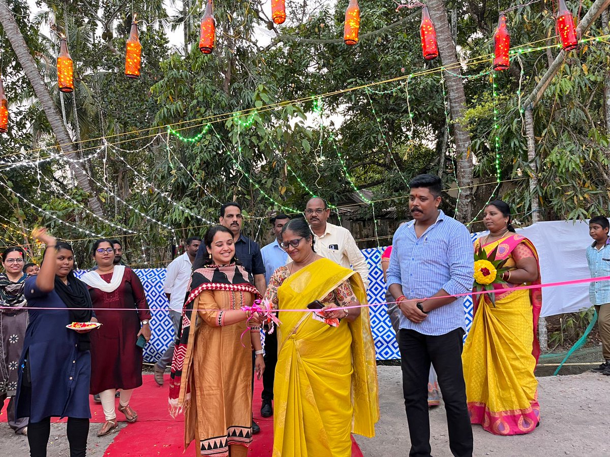 GP Calicut orgnized a mela as an initiative 2 promote SHG business on 5th Mar. The event inaugurated with gr8 zeal involving Adyaksha(SA) Ms Pramila Kumari, Secretary(RD/P), Ms Veditha Reddy, Pramukh, Ms Champa Das.
#WomensDay  #SHG #PRI
<a href="/daily_telegrams/">The Daily Telegrams</a> <a href="/dir_rdpris/">Rural Development and Panchayat, A & N Islands</a> <a href="/MediaRN_ANI/">Lt. Governor's Secretariat-Media Cell, A&N Islands</a>