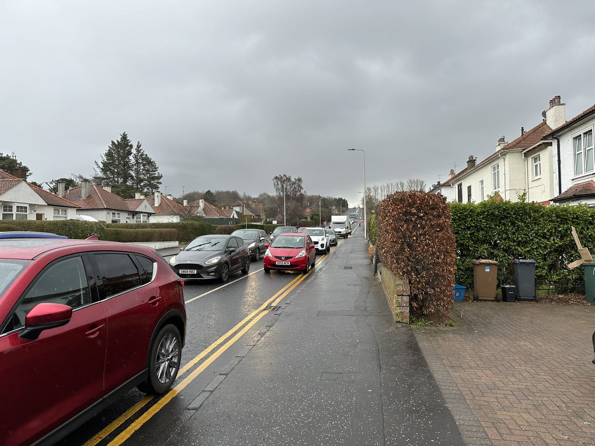 When will these bollards arrive then? This is ridiculous. Just saw a big delivery truck straddle the pavement for 50 odd metres because obviously, the cycle lane he was driving in isn’t wide enough.
#dangerousdriving
@CllrScottArthur