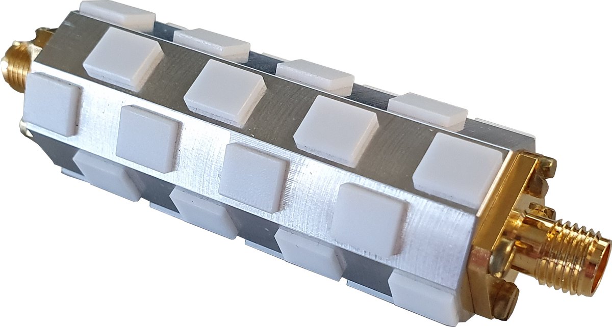 Check out this new low-pass filter with ultrawide stop band suitable for superconducting quantum computing applications.
ieeexplore.ieee.org/abstract/docum… #quantumcomputing