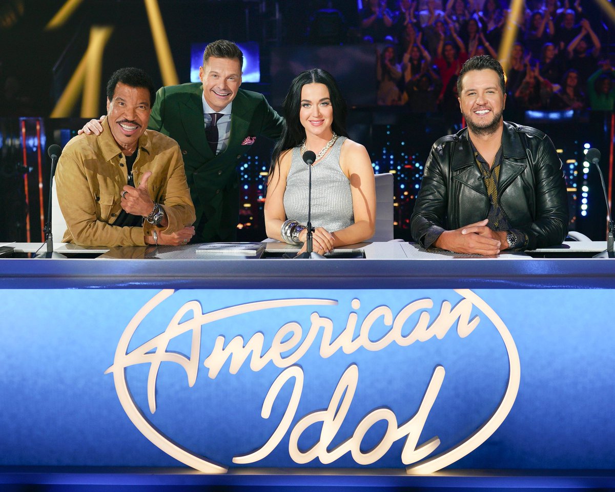 damiengeoghegan's tweet photo. Congratulations to Dungarvan’s own #Keelin (McGinn) who has made it to Hollywood Week of @AmericanIdol, following a fantastic audition last night! Keelin performed one of her own original songs! When you impress Lionel Richie, you’re definitely doing it right! 🇮🇪 🇺🇸 #AmericanIdol https://t.co/F8DcUWQcgP