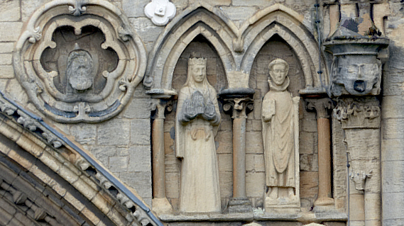 Today #saintsfeastday for St Kyneburgha (d 680), 1st Abbess at an Abbey in Castor. Remains translated to Peterborough Abbey c. 972 (now cathedral). Her statue found on exterior of Peterborough Cathedral. #WomenSaints #SaxonSaints View #photogrammetry at bit.ly/3IRP4A2