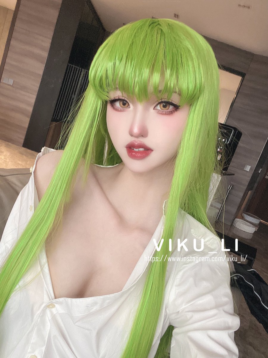 Viku_li's tweet image. cos一下童年女神C.C.
拍摄用的披萨很好吃🍕
#cccosplay #codegeass #codegeasscosplay #codegeasslelouchoftherebillion