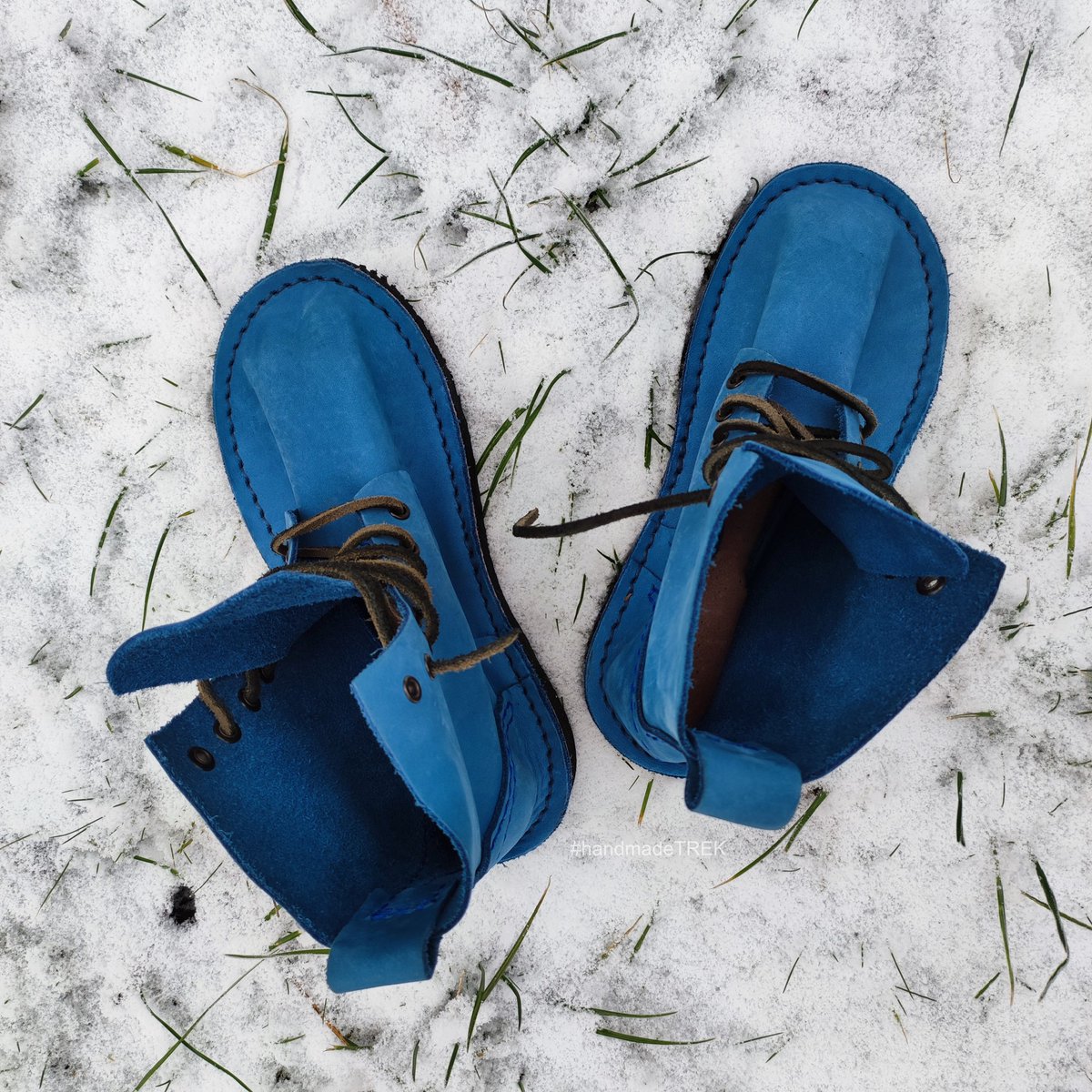 TrekLeather's tweet image. craftMore TREK store:
bit.ly/3ZngLHZ

Etsy store:
etsy.me/3msKjW6

Stock item. Only one pair. Size EU 38
Cute blue leather, #Basic7 model.
Free worldwide shipping.
Can be yours!