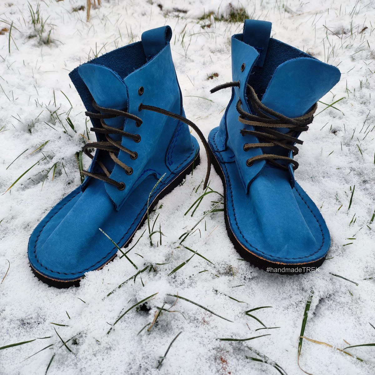 TrekLeather's tweet image. craftMore TREK store:
bit.ly/3ZngLHZ

Etsy store:
etsy.me/3msKjW6

Stock item. Only one pair. Size EU 38
Cute blue leather, #Basic7 model.
Free worldwide shipping.
Can be yours!
