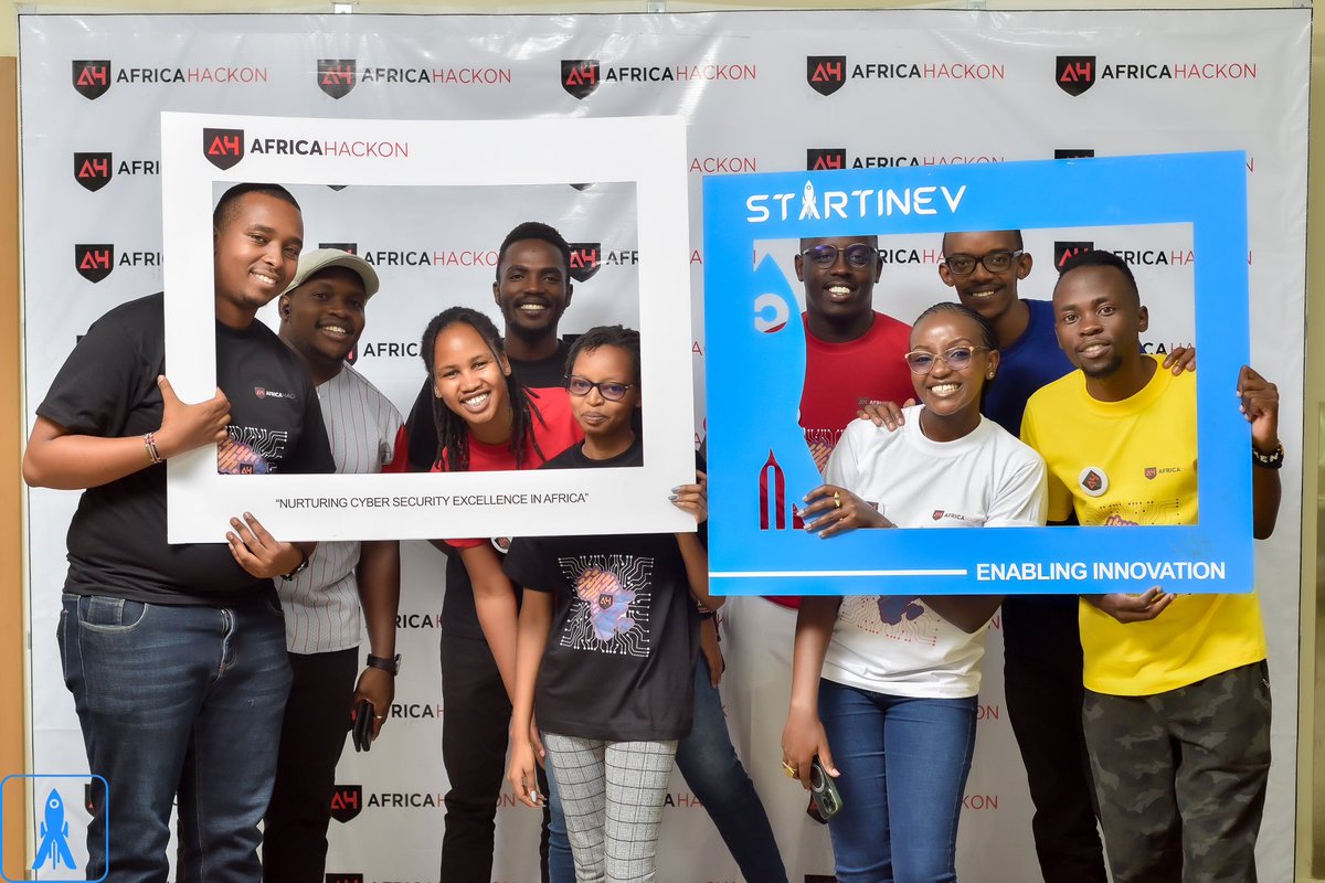 PeterKitavi_'s tweet photo. This past weekend,I was privileged to host @africahackon254 2-day masterclass.

What impressed me was the hunger for knowledge to learn as well as the generosity by facilitators to share as much insight as they could. 

Grateful to @brightgameli for trusting me to execute this 🎖️ https://t.co/XBImiWSKcm