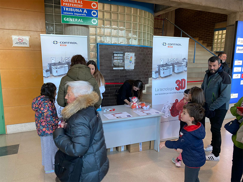 Printing_CGroup's tweet photo. ¡Éxito del evento #3D que realizamos en el Nou Congost del @BasquetManresa donde @gruposolitium nos presentó el caso de éxito de #Addwerk
Además, todos los asistentes se llevaron un llavero en 3D del #BaxiManresa, impreso con la tecnología de #fabricaciónaditiva de @HPEspana https://t.co/l1z1KGf5JG