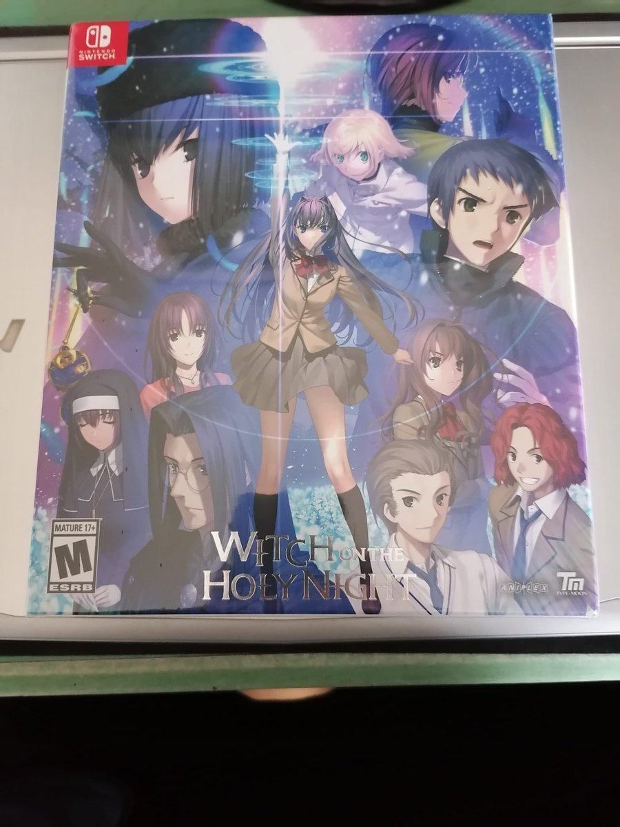 KrishnaFate's tweet photo. @deibido_do @xtralife_es Pues ya lo tengo, ha llegado una semana antes xD. Caja en buen estado y no se le ven daños garrafales, las esquinas de abajo están algo arrugadas pero quitando eso ha llegado sin defectos. https://t.co/2Q9wCfrH3d