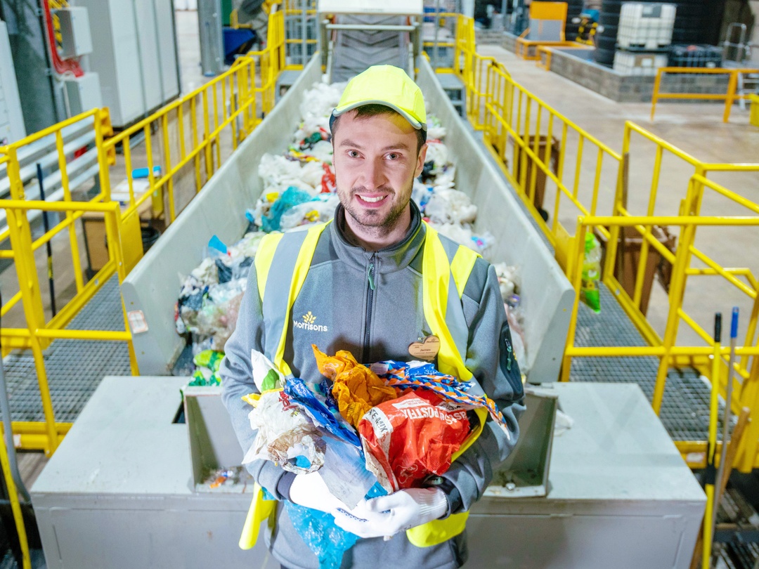A new recycling site for hard-to-recycle soft plastics – co-owned by <a href="/Morrisons/">Morrisons</a> and operated by <a href="/yesrecycling/">YesRecyclingGroup</a> – has opened in Scotland with the aim of repurposing an annual 15,000 tonnes of post-consumer packaging at full capacity

Full story: packagingeurope.com/news/morrisons…