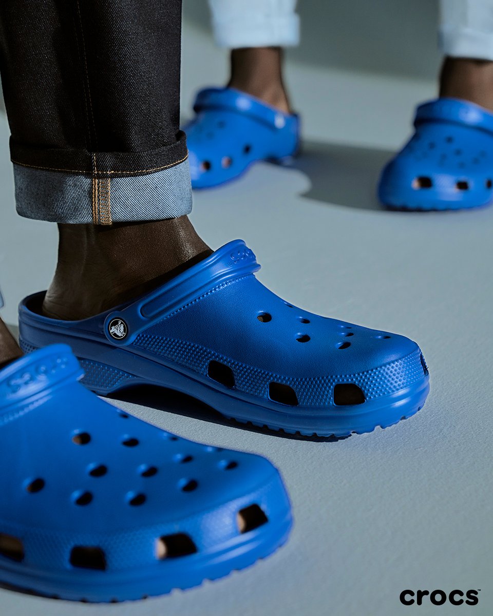 Markham_1873's tweet photo. The time for #ClassicCrocs and #MKMStyle has come - the duo you never knew you needed.
A sleek take on the clog that was built for function and has changed the flow of fashion.
Don’t let the trend ghost you. Stay in it. STAY IN CROCS.
#MKMxCROCS
Online exclusive. https://t.co/hwhZWkBOhf