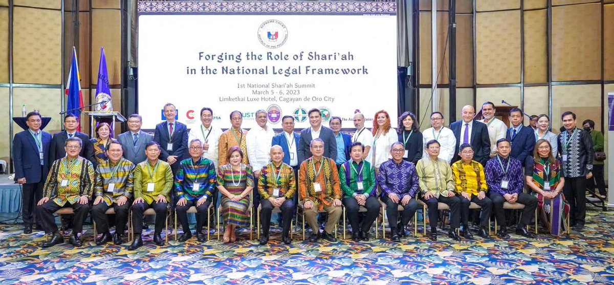 1/2: #EUinthePhilippines supports the 1st National Shari’ah Summit. High level participants discuss challenges & foundations of the 🇵🇭 Shari'ah legal & judicial system. Working on Shari’ah is an important contribution towards peace and better livelihoods for Filipino Muslims.
