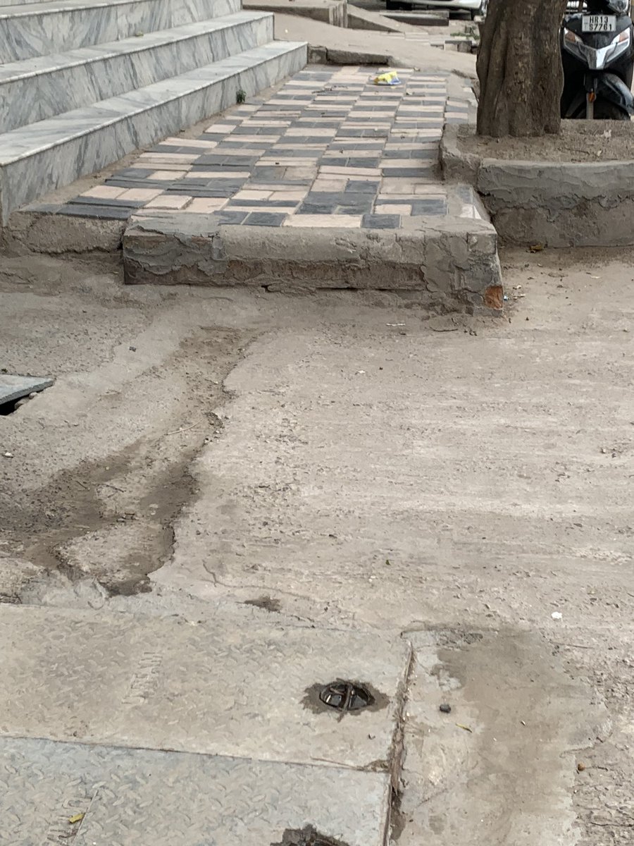 MathurPratham's tweet photo. @DelhiPwd @CPCB_OFFICIAL @CMODelhi @MCD_Delhi Here the drain work has been left incomplete. It has been more than 2 years since it was left unfinished. Location = village karala opposite GURUKUL sanskriti school Main Kanjhawala Road. https://t.co/P1DiOd8ux1